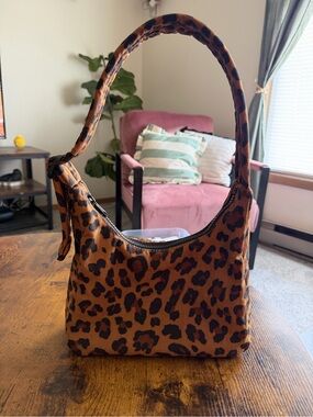 Leopard Print Shoulder bag
